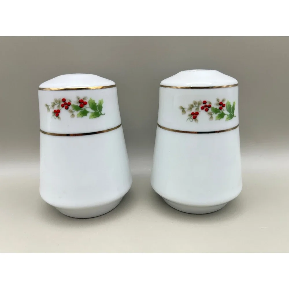 Christmas Holly Berry Porcelain Salt Pepper Shaker Set Gold Trim White Mistletoe